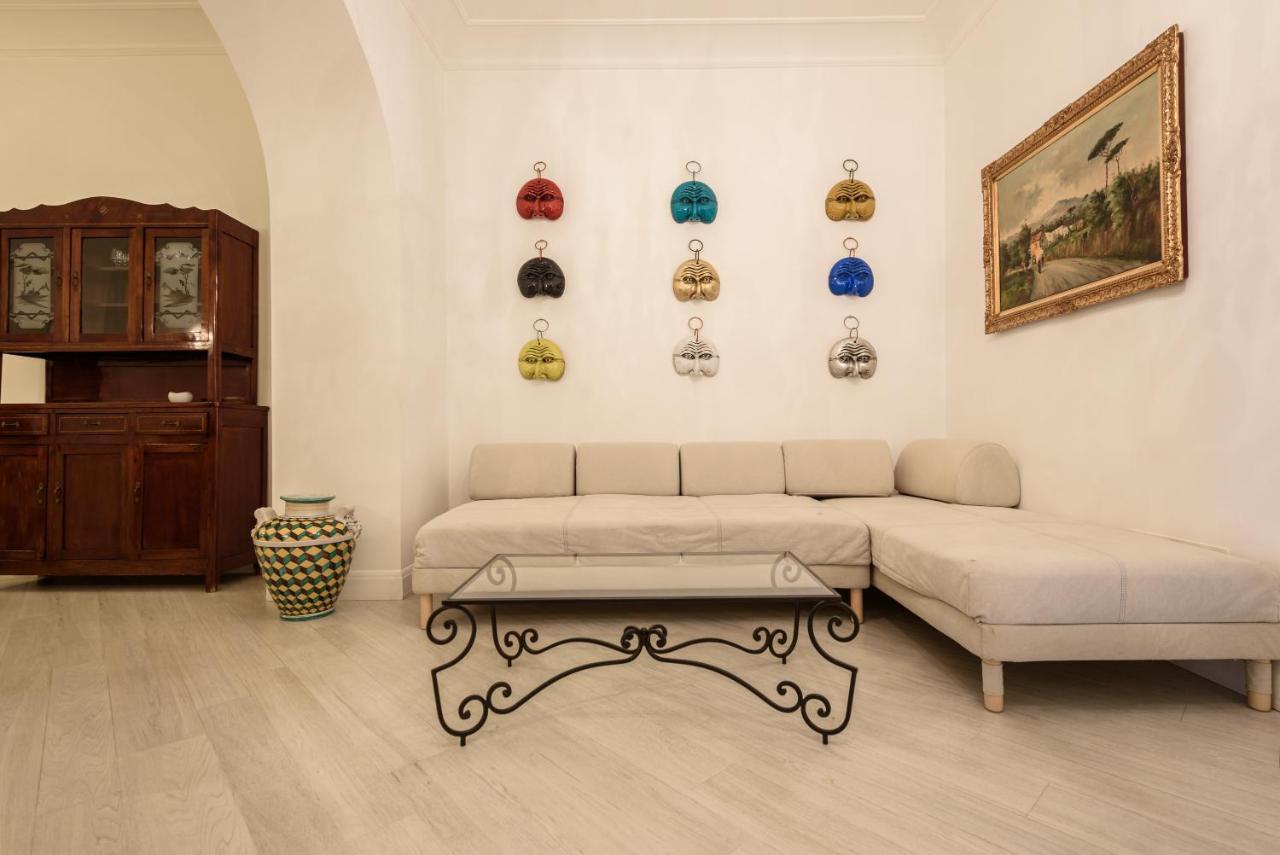 Palazzo Dello Spagnolo Suite 那不勒斯 外观 照片
