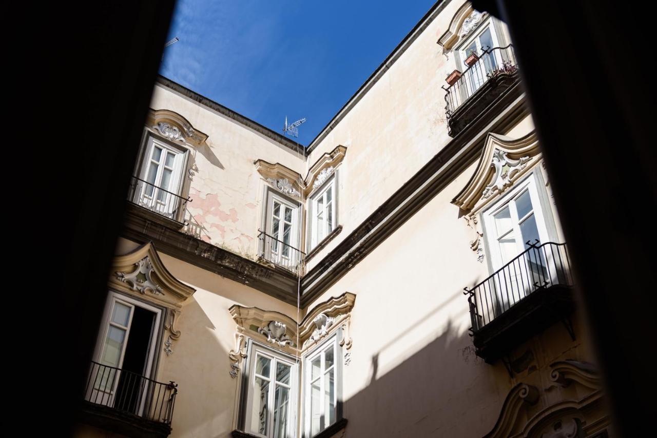 Palazzo Dello Spagnolo Suite 那不勒斯 外观 照片