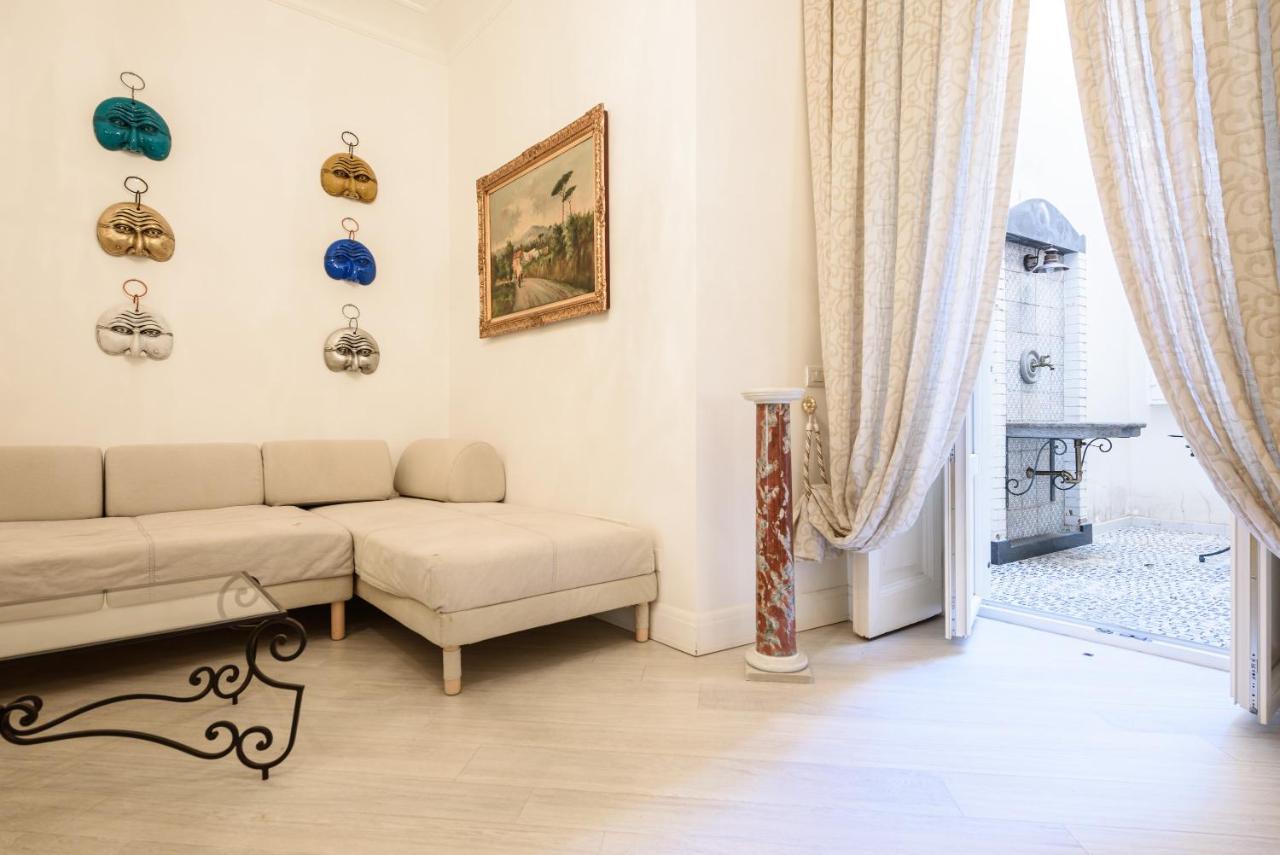 Palazzo Dello Spagnolo Suite 那不勒斯 外观 照片