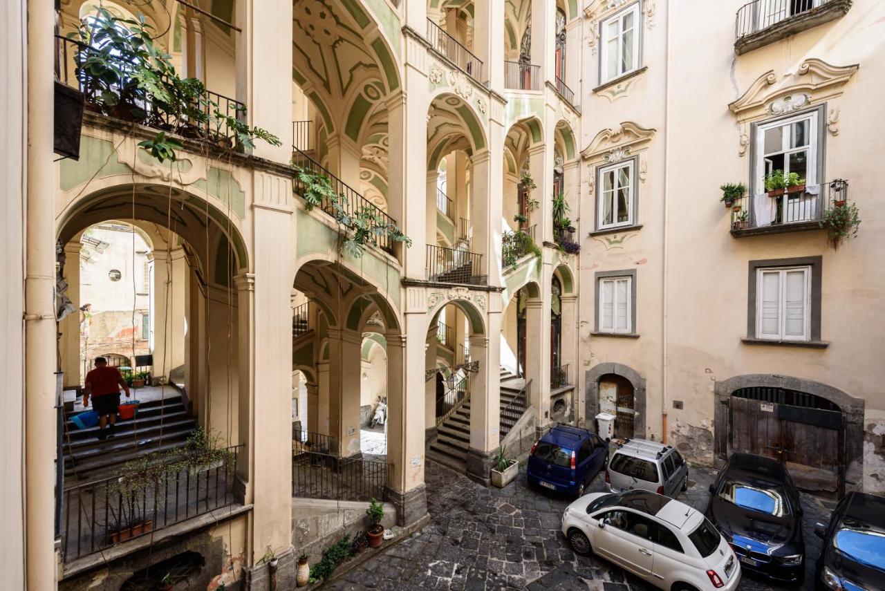 Palazzo Dello Spagnolo Suite 那不勒斯 外观 照片
