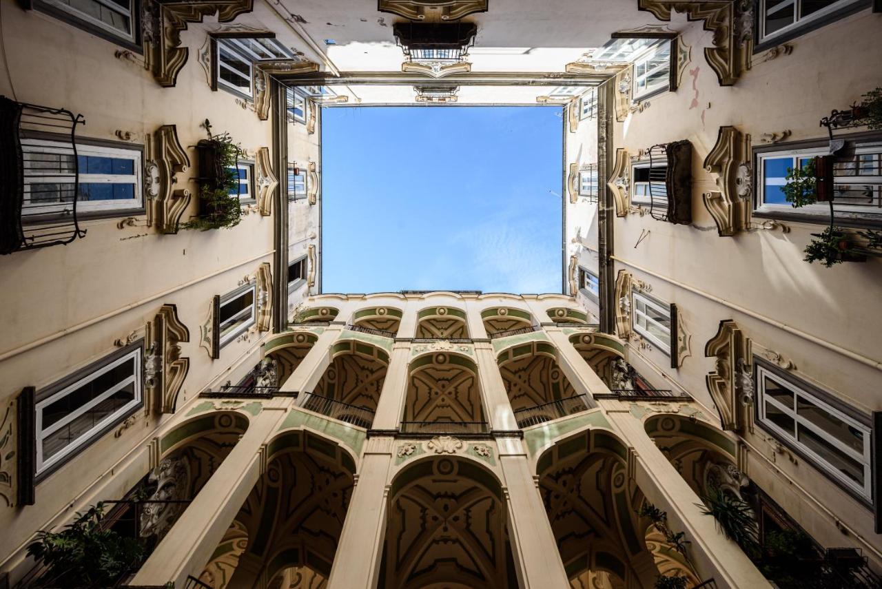 Palazzo Dello Spagnolo Suite 那不勒斯 外观 照片
