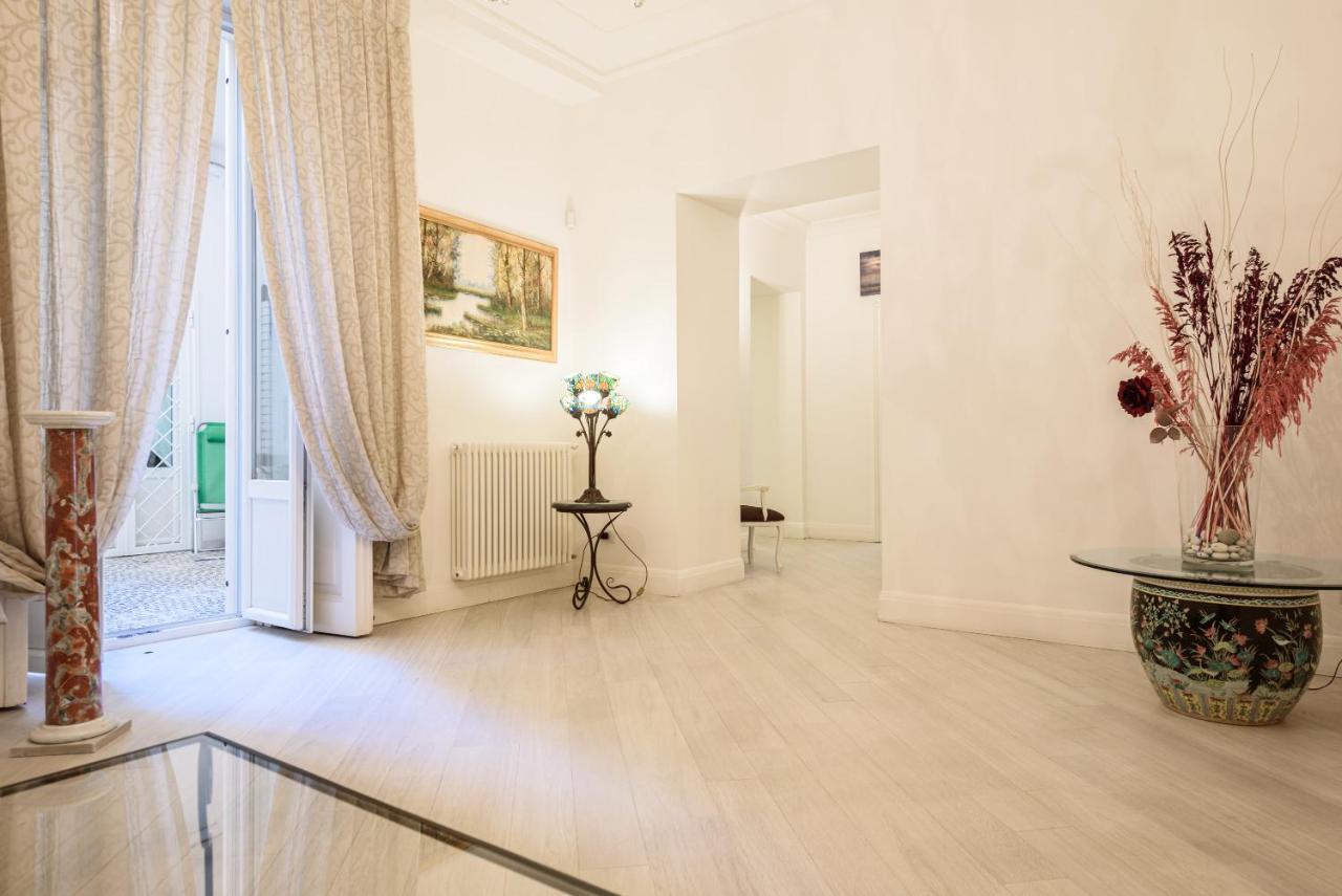 Palazzo Dello Spagnolo Suite 那不勒斯 外观 照片